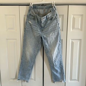 American Eagle Jeans size 8 Split Waistband Style Mom Jeans